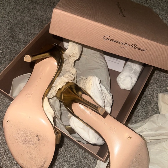 Gianvito Rossi - Picture 6 of 8